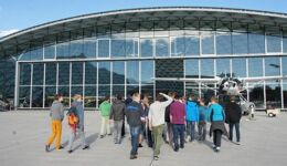 Besuch im Hangar 7 und 8