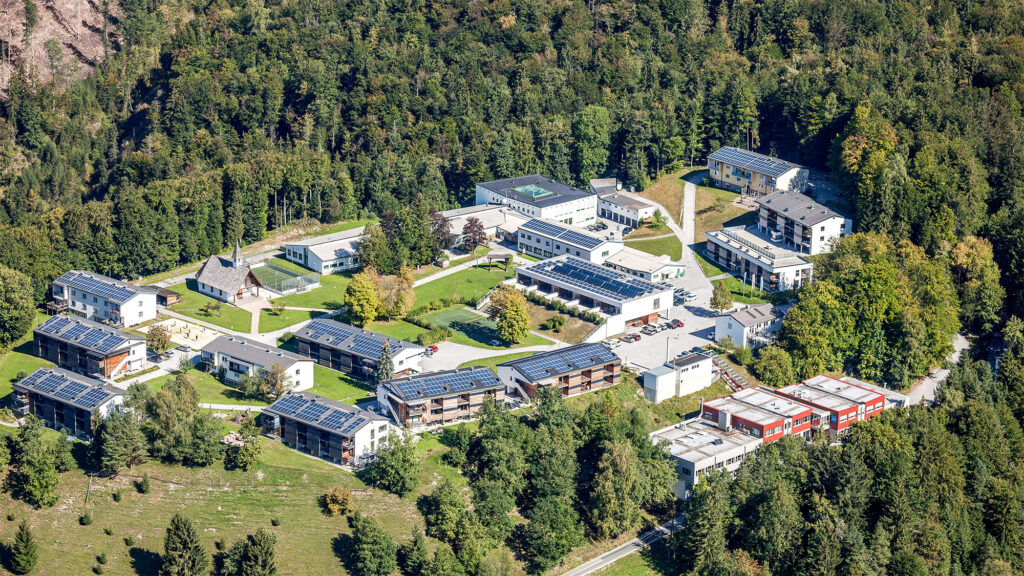 Werkschulheim Felbertal Luftaufnahme Campus von oben